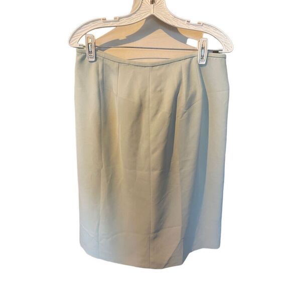 Unbranded Pastel Green Fully Lined Straight Midi Chaffon Like Skirt Size Large ( - Picture 1 of 4